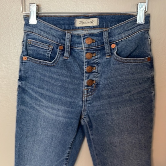 EUC Madewell 9” Mid Rise Skinny Crop. SZ 23 - Picture 2 of 11